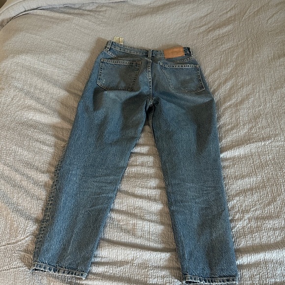 Zara High Waisted Blue Distressed Straight Leg Jeans - Picture 4 of 5